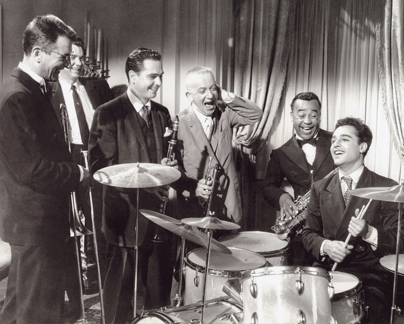 Cast members Bobby Troup, Shelly Manne, Buddy Lester, Red Nichols, Eugene Jackson, and Sal Mineo